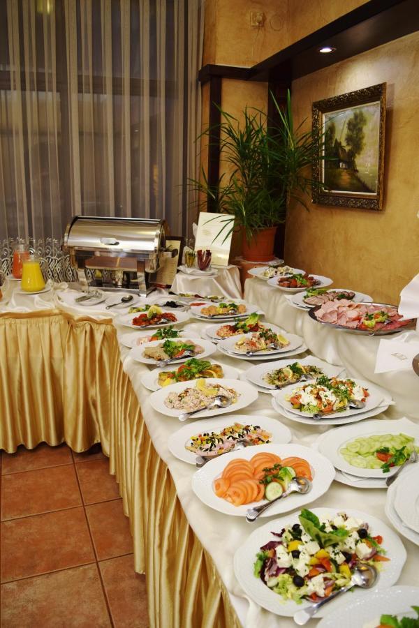 Hotel Retman Torun Luaran gambar